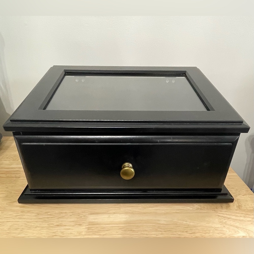 Black Display Case for Memorabilia Jewelry Coins Sports Cards 16.5”x12.25”x8.25”